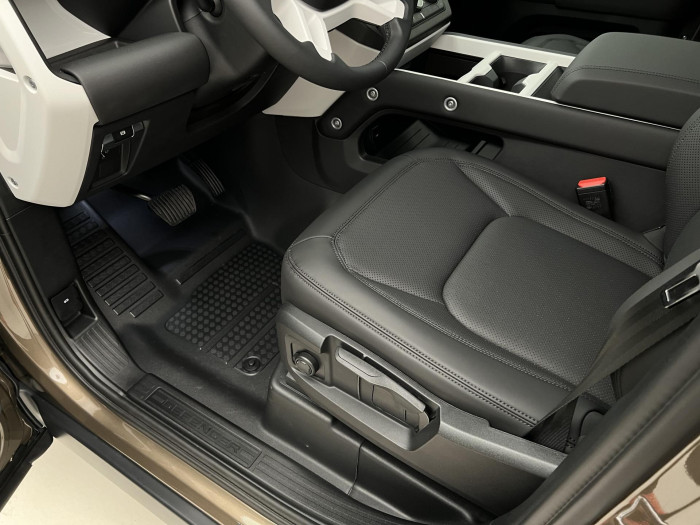 Land Rover Defender 110 D200 S AWD Aut 3.0 d