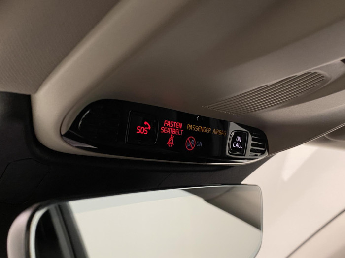 Volvo XC60 B4 AWD INSCRIPTION REZERVACE