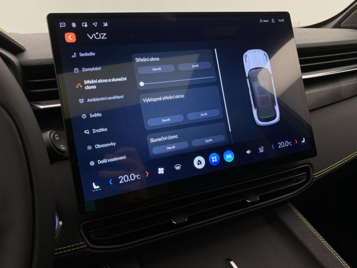 Lynk & Co 01 01 MORE PHEV DEMO