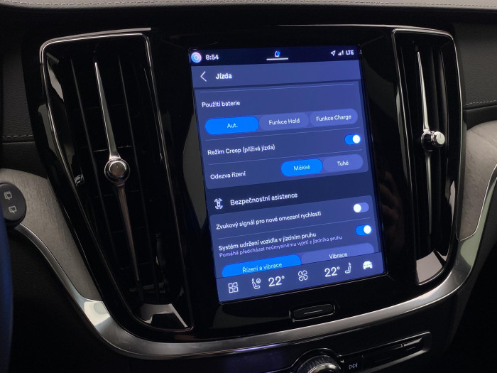 Volvo V60 T8 AWD PLUG-IN BRIGHT ULTRA CZ