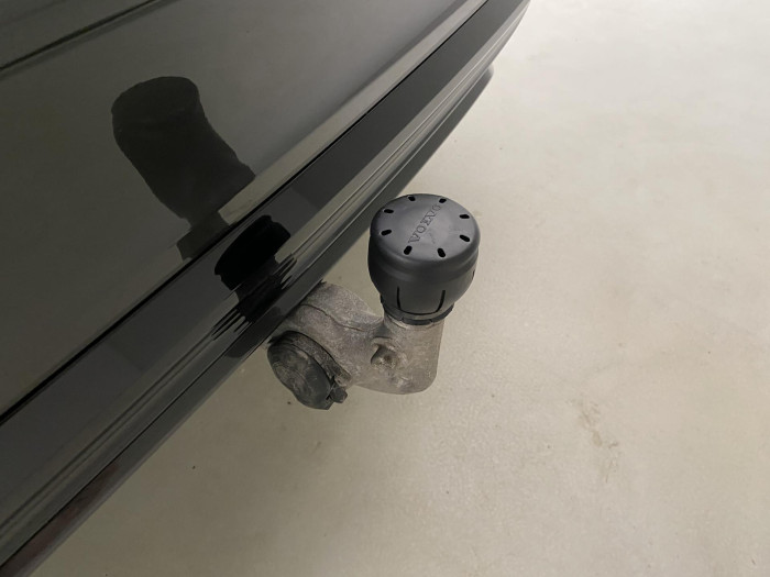 Volvo V60 B4 DARK PLUS AUT 1.maj