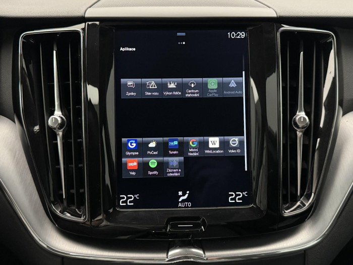 Volvo XC60 T5 MOMENTUM CZ 1.maj 2.0 Momentum