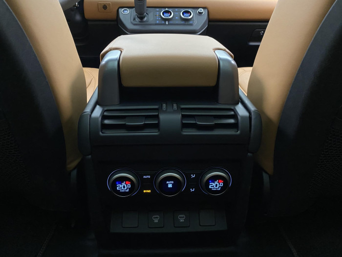 Land Rover Defender 90 P525 AWD CARPATHIAN EDITION 5.0 Edition