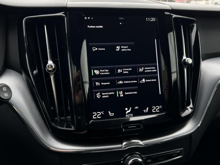 Volvo XC60 D3 MOMENTUM 1.maj. 2.0 d Momentum