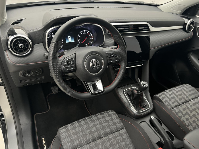 MG ZS 1.5 ESSENTIAL PLUS CZ