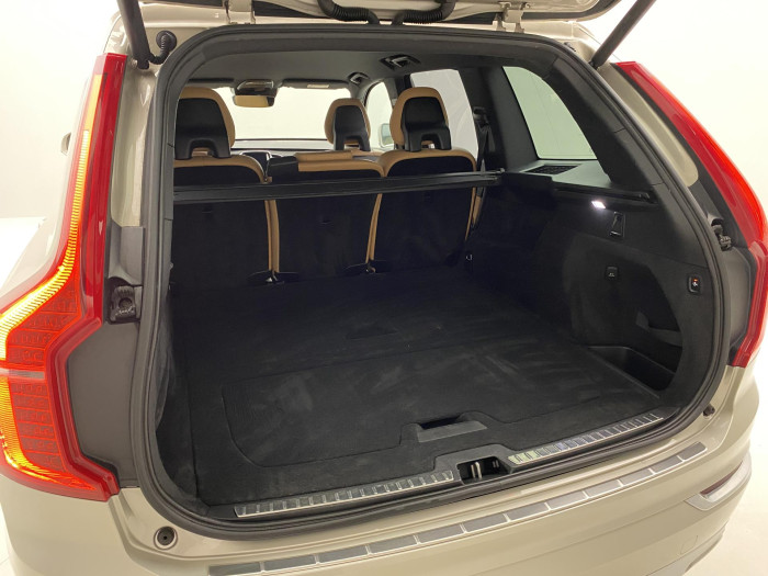 Volvo XC90 D5 AWD INSCRIPTION AUT CZ 2.0 d