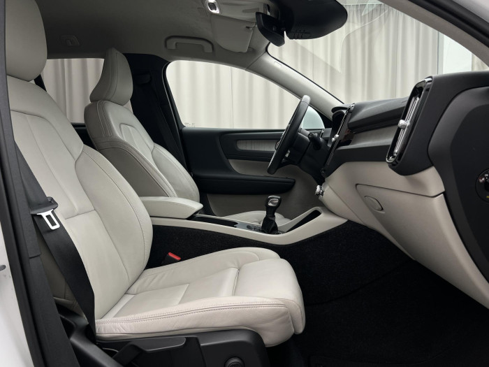 Volvo XC40 T3 INSCRIPTION 1.maj.