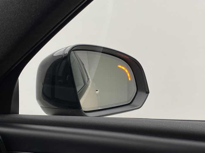 Volvo XC40 B3 DARK PLUS AUT CZ