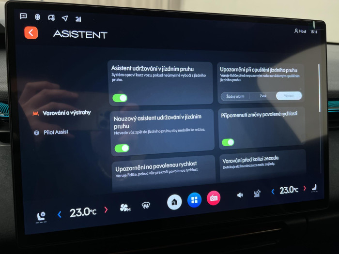 Lynk & Co 08 MORE PHEV