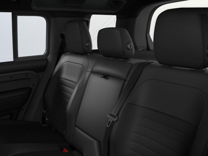 Land Rover Defender OCTA P635 AWD AUT