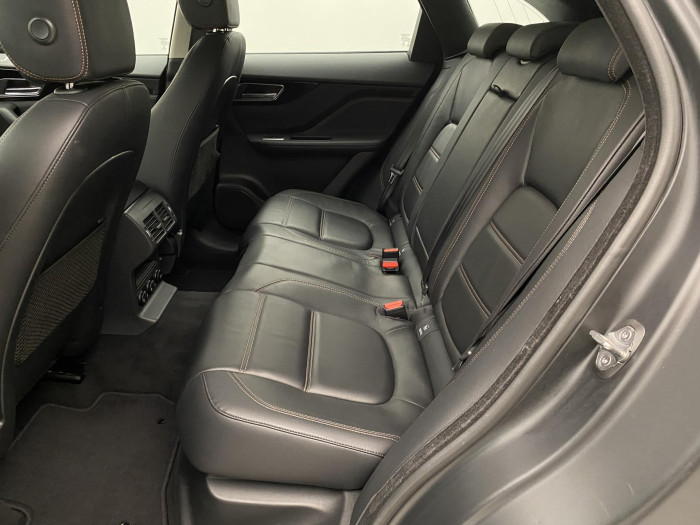 Jaguar F-Pace 35t AWD AUT REZERVACE