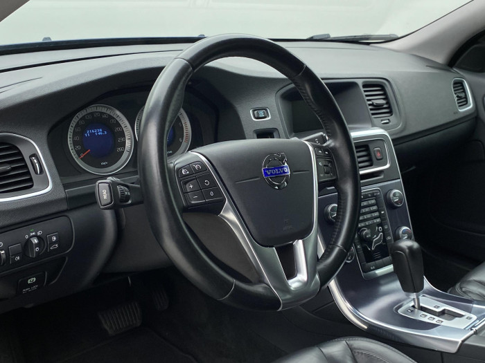 Volvo V60 D5 VOLVO OCEAN RACE AUT CZ 2.4 d