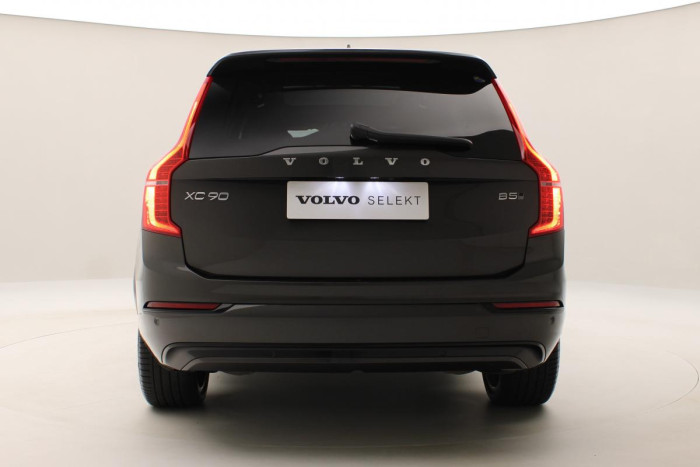 Volvo XC90 B5 AWD ULTIMATE DARK AUT 1.maj