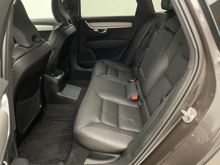 Volvo V90 T6 AWD PLUG-IN DARK PLUS AUT