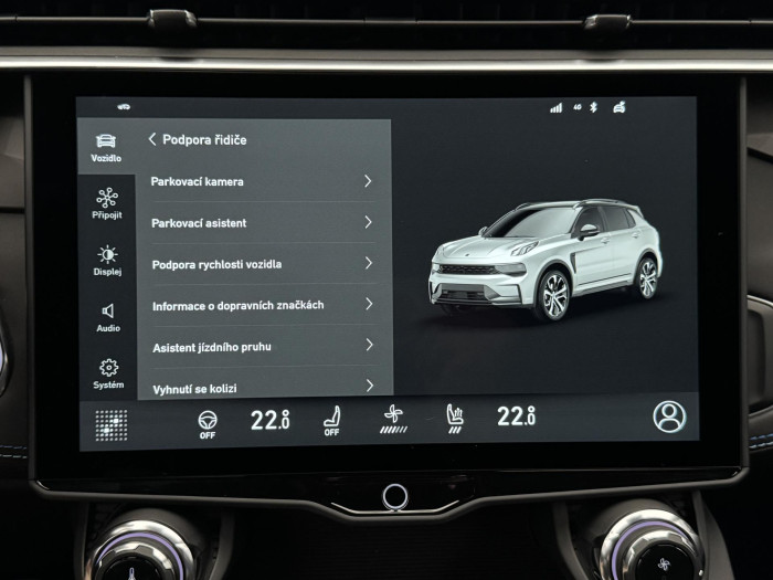 Lynk & Co 01 PHEV DCT AUT 1.maj