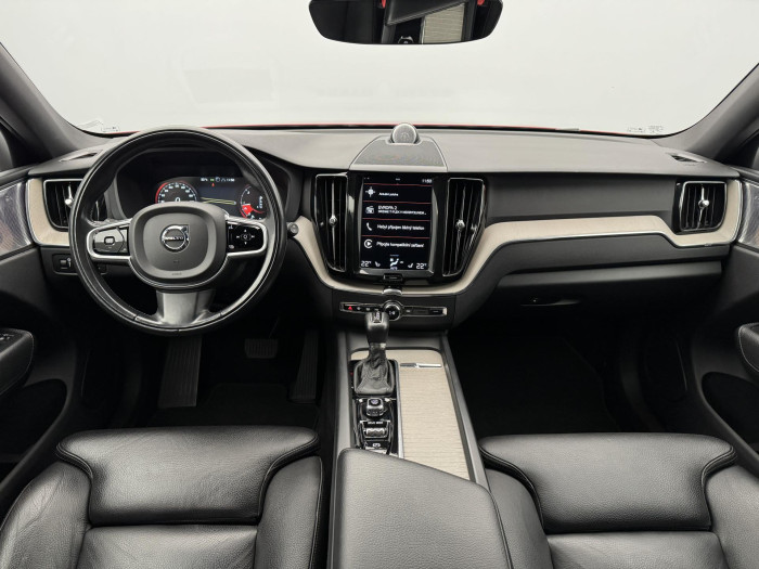Volvo XC60 D4 AWD INSCRIPTION REZERVACE 2.0 d