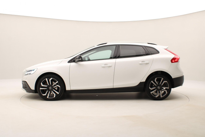 Volvo V40 CC T3 SUMMUM AUT CZ REZERVACE 1.5 CC CC Summum