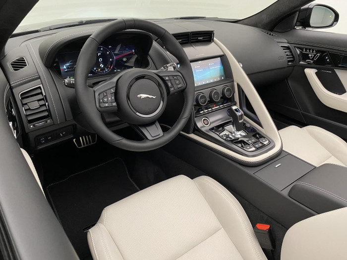 Jaguar F-Type P450 CABRIOLET 75 REZERVACE