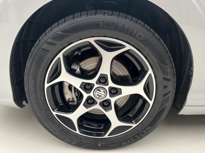 MG MG3 1.5 EMOTION Hybrid+ AUT CZ