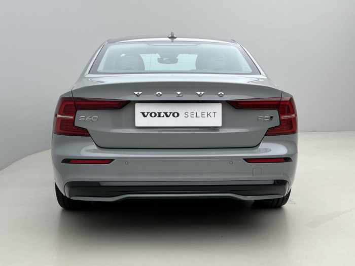 Volvo S60 B5 AWD ULTIMATE DARK AUT 1.maj