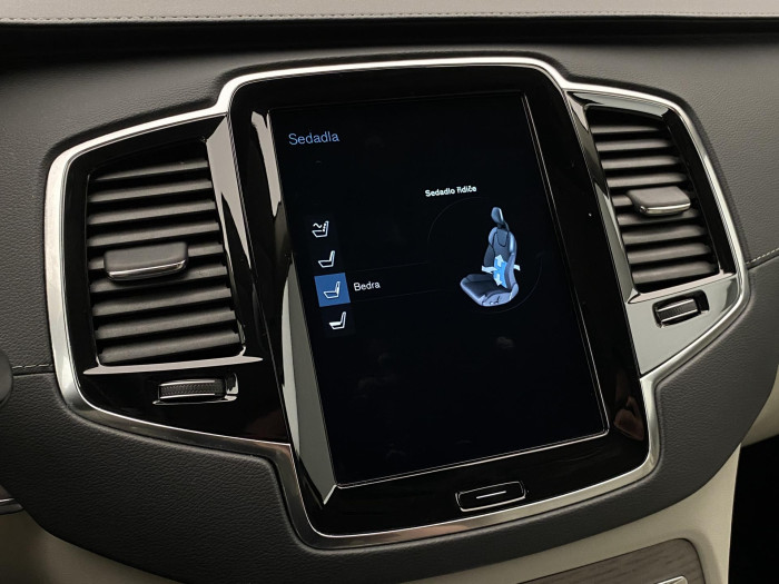 Volvo XC90 B5 AWD INSCRIPTION CZ AUT 7m