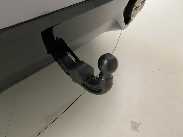 Jaguar F-Pace SVR 5.0 AWD AUT REZERVACE