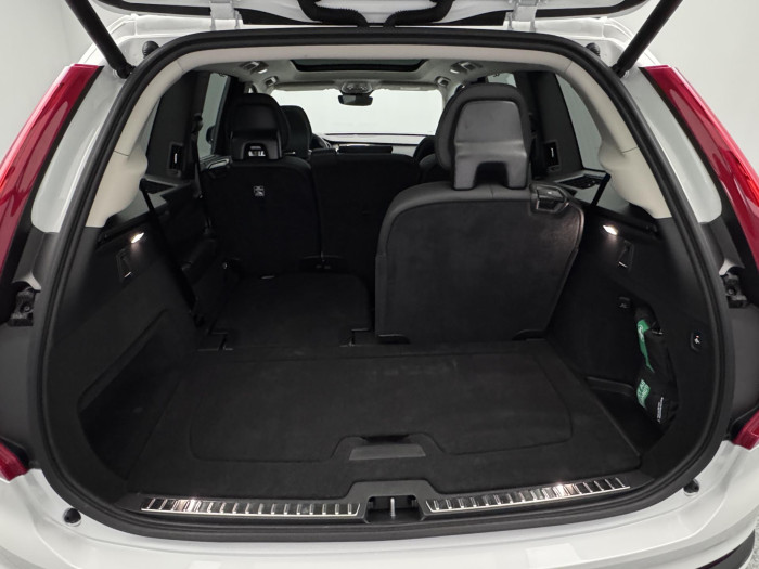 Volvo XC90 T8 AWD RECHARGE DARK PLUS