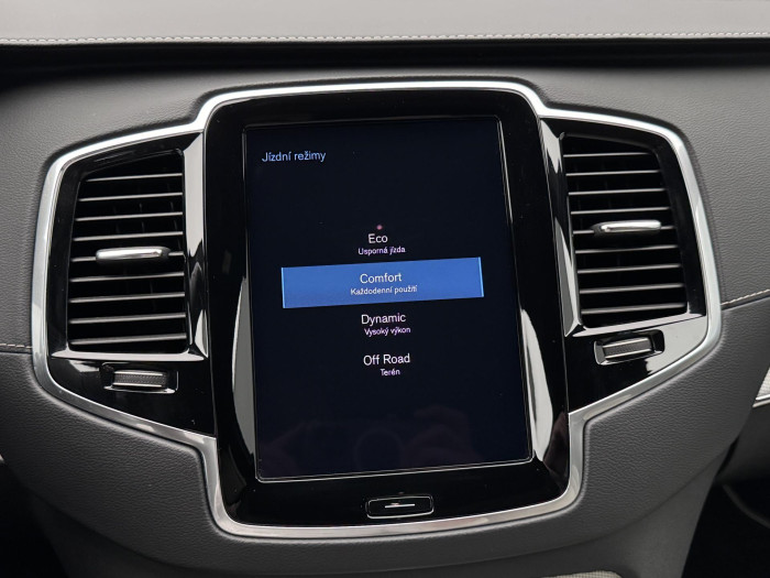 Volvo XC90 B5 AWD R-DESIGN AUT CZ