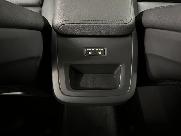 Volvo XC60 B4 AWD INSCRIPTION REZERVACE