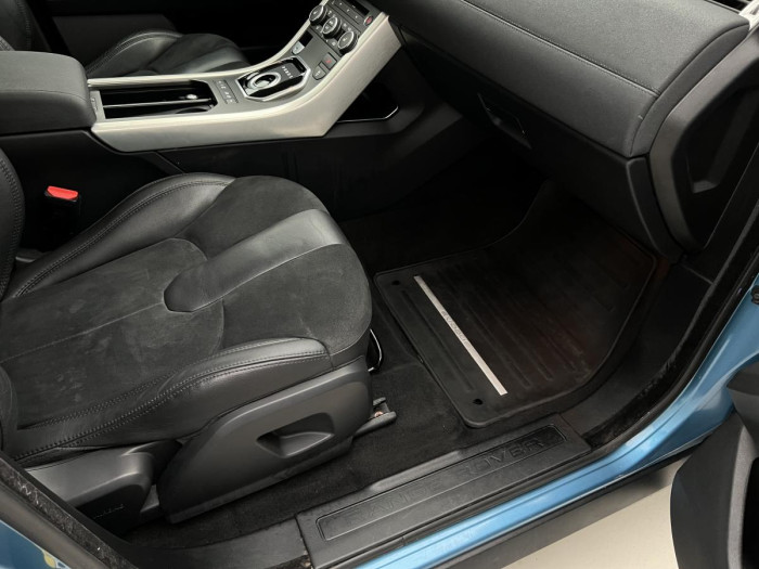 Land Rover Range Rover Evoque 2.2 TD4 AWD AUT CZ REZERVACE 2.2 TD