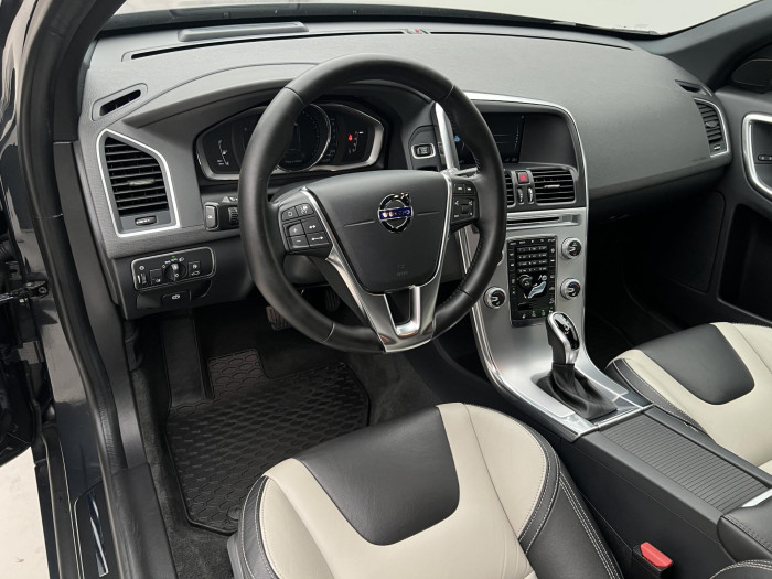 Volvo XC60 D4 AWD MOMENTUM AUT 2.4 d Momentum