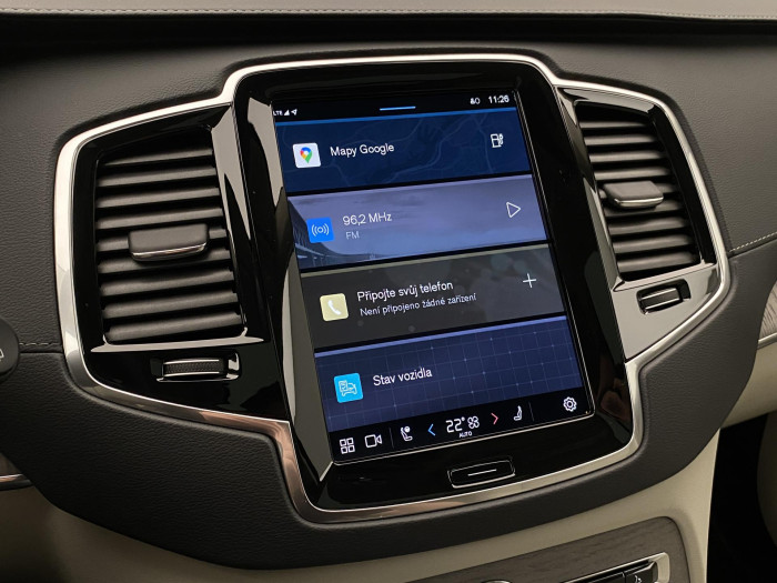 Volvo XC90 T8 AWD ULTRA DARK AUT CZ 7m