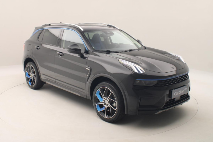 Lynk & Co 01 PHEV DCT AUT 1.maj. REZERVACE