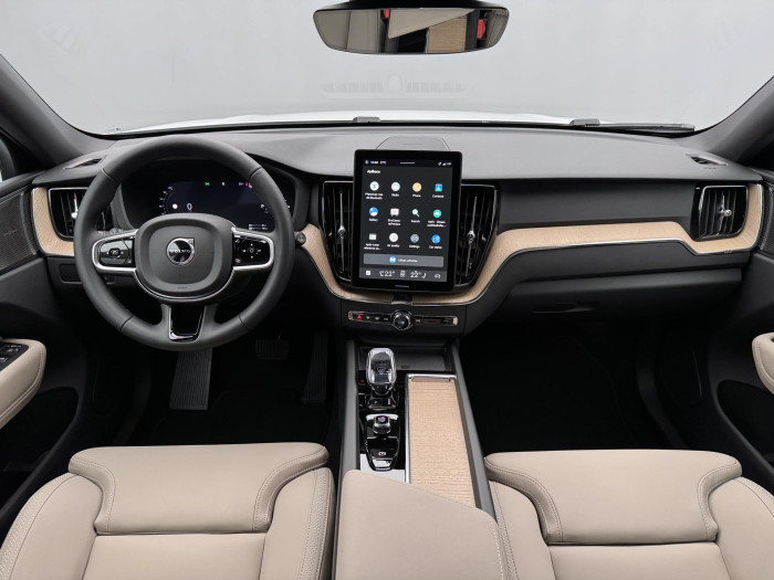 Volvo XC60 T6 AWD AUT DARK PLUS