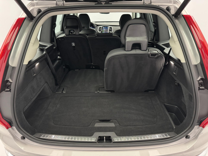 Volvo XC90 B5 AWD BRIGHT PLUS CZ 1.maj 7M