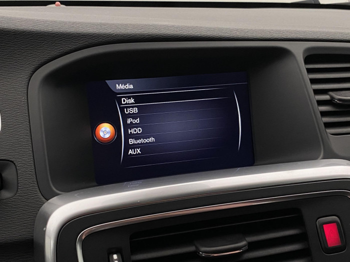Volvo V60 D4 MOMENTUM AUT CZ 2.0 d Momentum