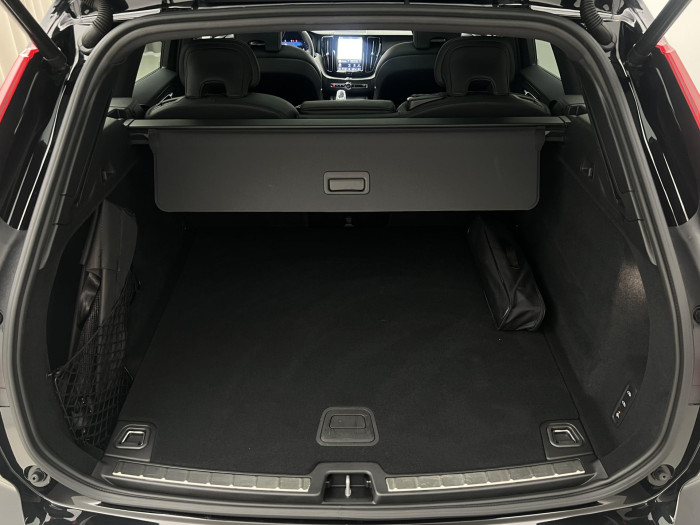 Volvo XC60 B5 AWD BLACK EDITION PLUS AUT