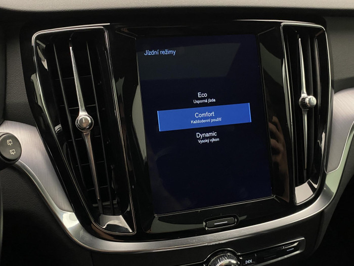 Volvo V60 D3 MOMENTUM AUT 2.0 d Momentum