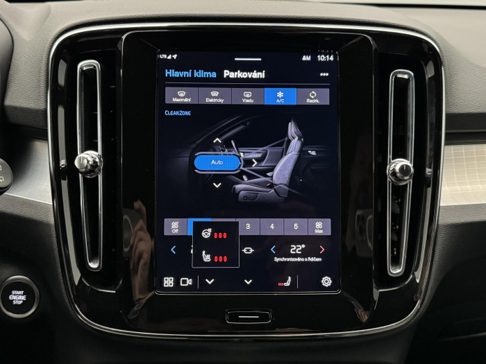 Volvo XC40 B3 PLUS DARK AUT CZ 1.maj