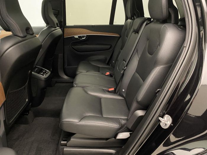 Volvo XC90 B5 AWD INSCRIPTION REZERVACE