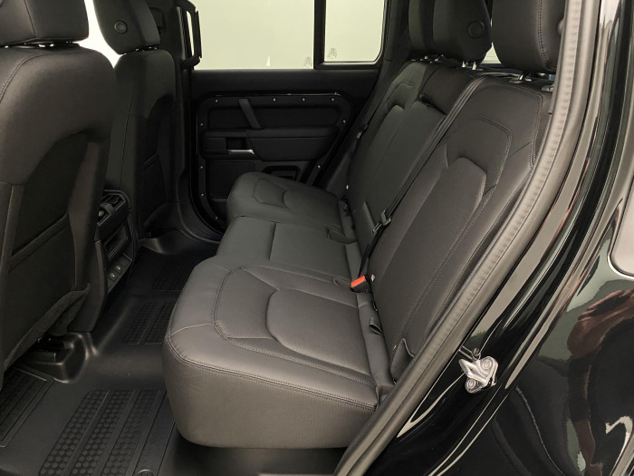 Land Rover Defender 110 D200 S AWD AUT REZERVACE 3.0 d