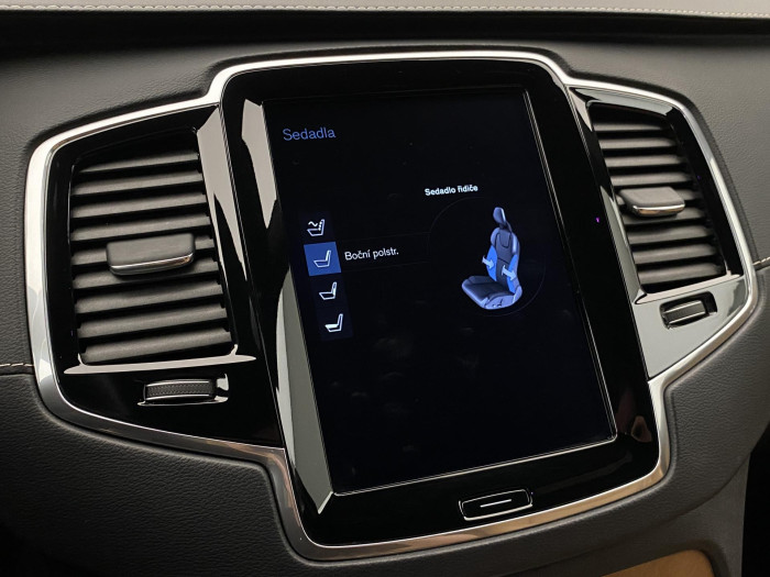 Volvo XC90 D5 AWD INSCRIPTION REZERVACE 2.0 d