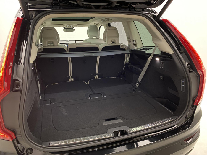 Volvo XC90 T8 AWD ULTRA DARK AUT CZ 7m