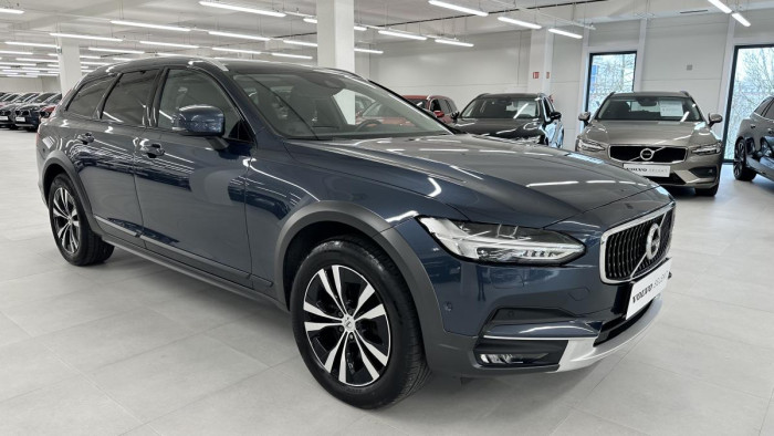 Volvo V90 CROSS COUNTRY D4 REZERVACE 2.0 d