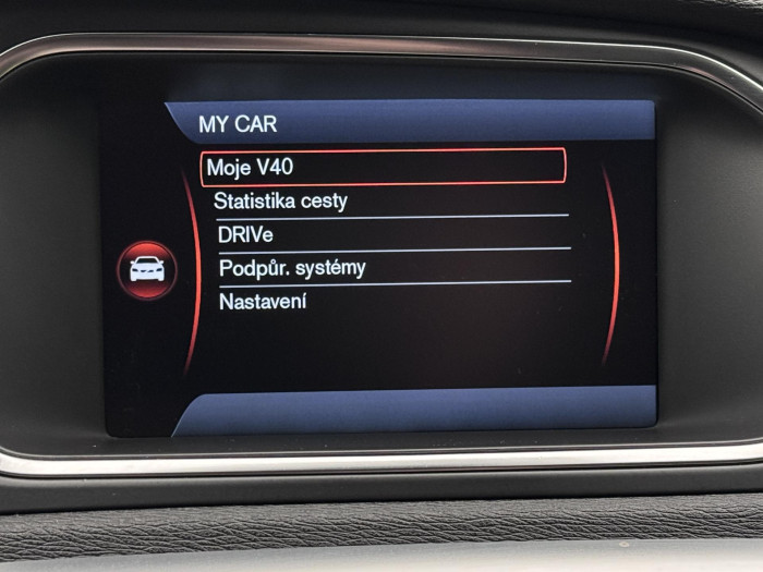 Volvo V40 CC D3 MOMENTUM AUT CZ 1.maj 2.0 d CC CC Momentum