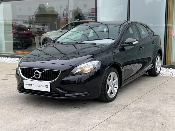 Volvo V40 D2 NAVIGACE 1.maj. 2.0 d