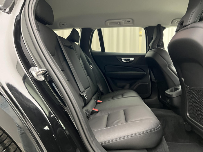 Volvo V60 B4 BRIGHT PLUS