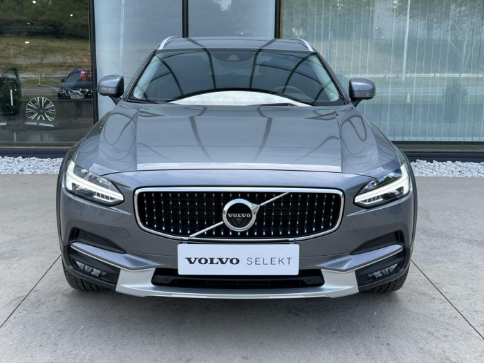 Volvo V90 CROSS COUNTRY D4 AWD Aut 1.maj 2.0 d