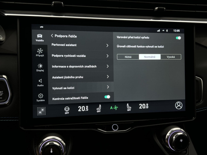 Lynk & Co 01 PHEV DCT AUT 1.maj.