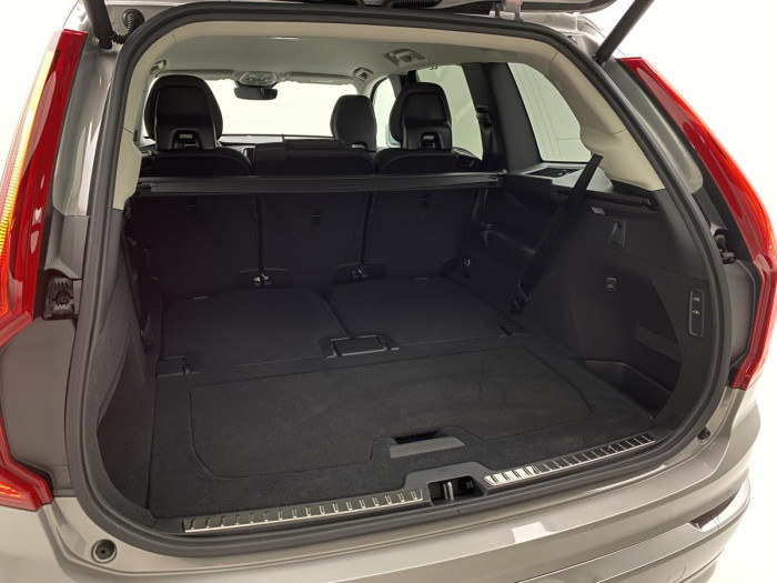 Volvo XC90 B5 AWD AUT BRIGHT PLUS 7míst 2.0 Plus